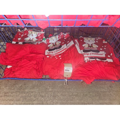 2898 - A quantity of red Christmas T-shirts, contents of 1 basket, please see pictures for more details