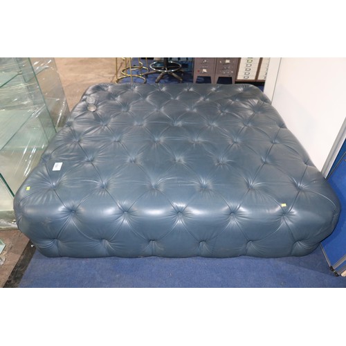 1300 - 1 x leather upholstered Chesterfield style Ottoman footstool / coffee table approx 160 x 160cm x 44c... 