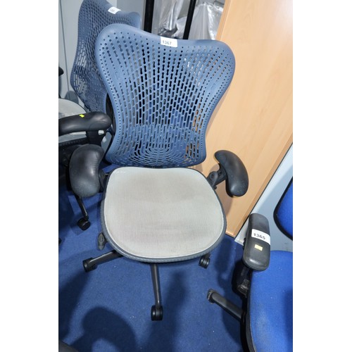 1367 - 1 x Herman Miller Mirra office swivel chair with grey mesh seat and dark blue plastic back