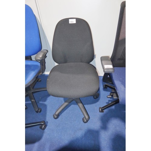 1363 - 1 x black upholstered armless office swivel chair