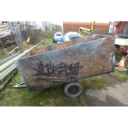 6202 - A single axle, unbraked trailer with no make or model visible, bed size approx 160cm long x 72cm wid... 