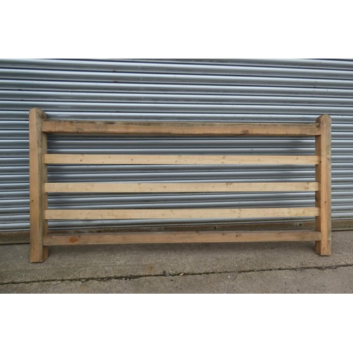 6270 - 1 x Wooden gate measuring approx 244cm / 8' - Please note this gate has no cross rail