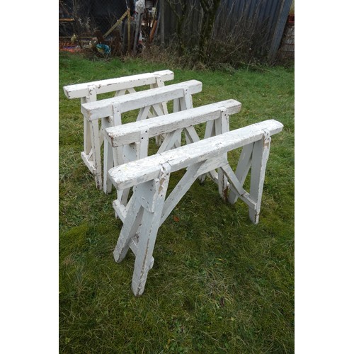 6214 - 4 x various wooden trestles