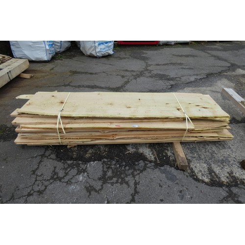 6228 - A quantity of Waney edge boards (cedar), lengths vary up to approx 240cm long - Top Stack