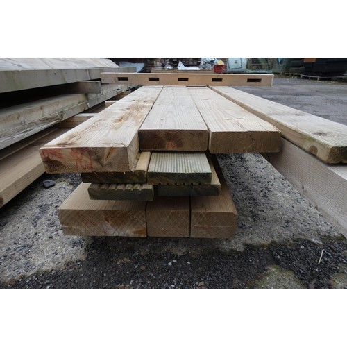 6244 - A quantity of various timber to include 7 x 7cm, 10 x 8cm, 14 x 8cm etc, lengths vary up to approx 6... 