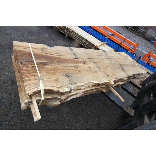 6256 - 3 x timber slabs (Oak) measuring approx 330cm L x 67cm W x 5.5cm H - Top stack