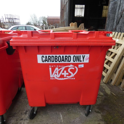 6285 - 1 x large red wheelie bin