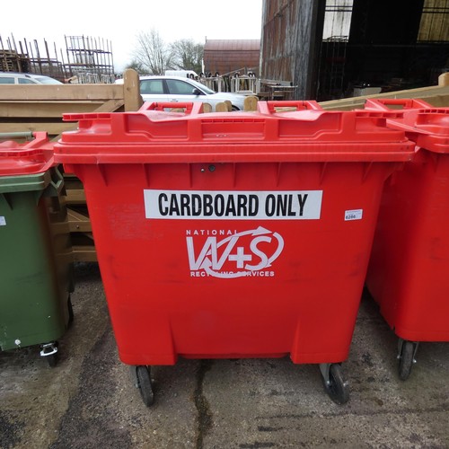 6286 - 1 x large red wheelie bin