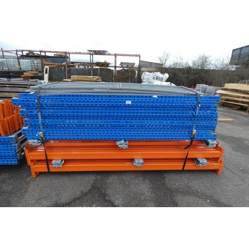 6296 - A run of 8 bays of pallet racking, complete with 16 shelves and boards- Comprising of 9 x uprights (... 