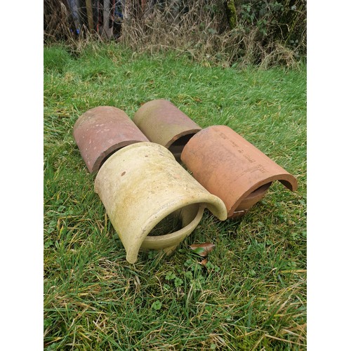 6220A - 4 x various chimney pots