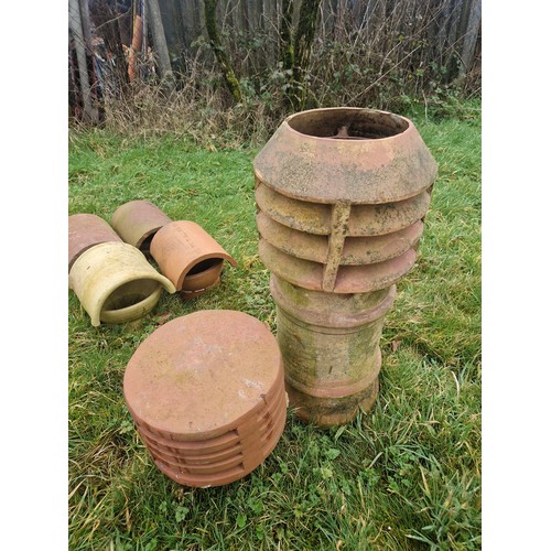 6220B - 2 x various chimney pots