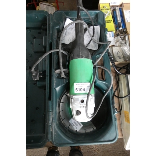 5104 - 1 x Hitachi G23SS angle grinder 240v