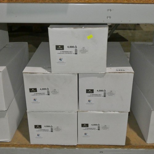 5489 - 5 boxes each containing 4000 x Montana J Hanger Max galvanised ring rails 3 x 40mm