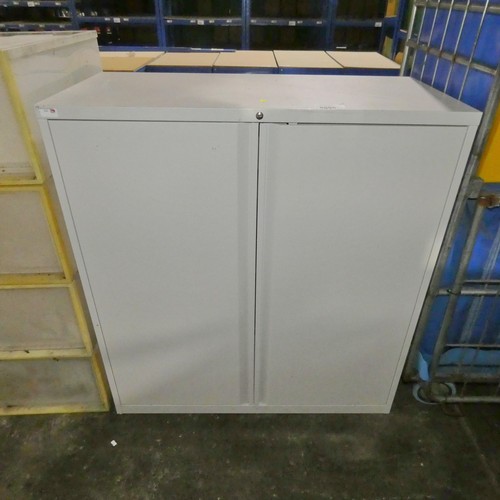 5595 - 1 x grey metal two door storage cabinet approx 100 x 47 x 109cm high