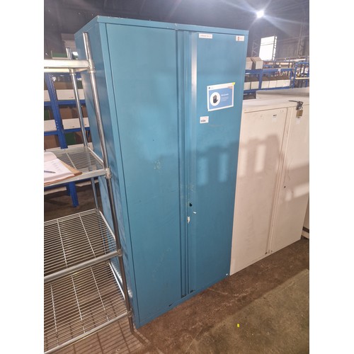 5599 - 1 x Flexiform blue metal two door storage cabinet approx 90 x 50 x 190cm high