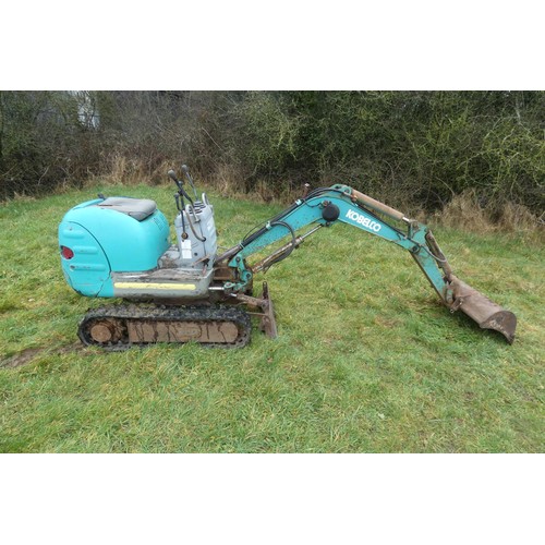 5852 - 1 x Kobelco sit on micro digger model SK007-3, hour meter reads 1270 hours, diesel engine, 0.75 ton,... 