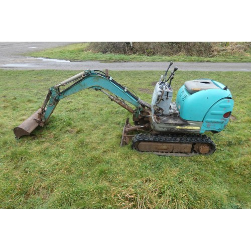 5852 - 1 x Kobelco sit on micro digger model SK007-3, hour meter reads 1270 hours, diesel engine, 0.75 ton,... 