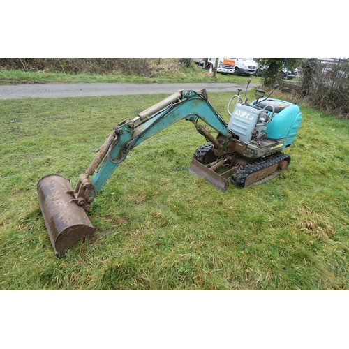 5852 - 1 x Kobelco sit on micro digger model SK007-3, hour meter reads 1270 hours, diesel engine, 0.75 ton,... 