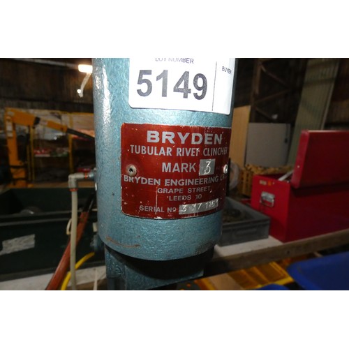 5149 - 1 x Bryden pneumatic tubular rivet clincher Mark 3