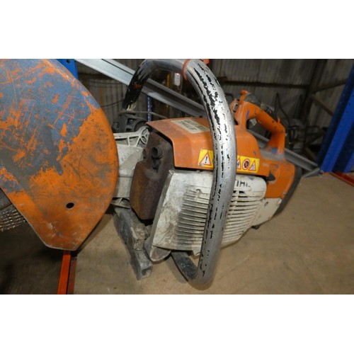 5151 - 1 x Stihl TS400 petrol engine stone cutting saw