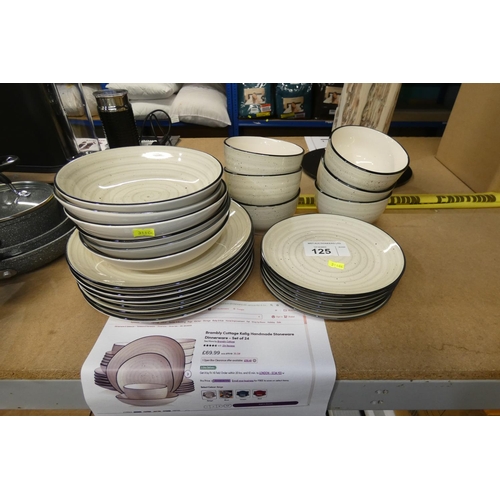 125 - A Brambly Cottage Kalig 24 piece handmade stoneware dinnerware set RRP £69