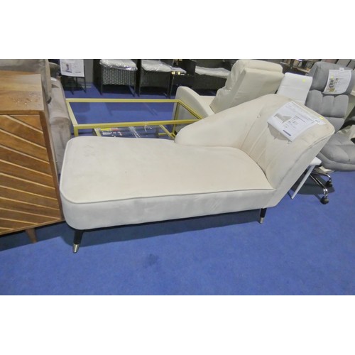 617 - A Scouley upholstered chaise longue RRP £589. Please note that this chaise lounge has two marks on t... 