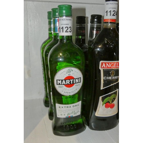 1123 - 3 x bottles of Martini Extra Dry 750ml