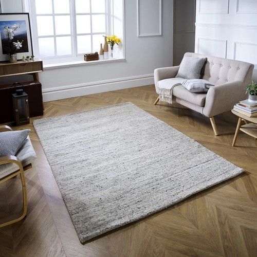 551 - 1 x Bober solid colour hand woven cream area rug approx 160 x 230 cm RRP £159