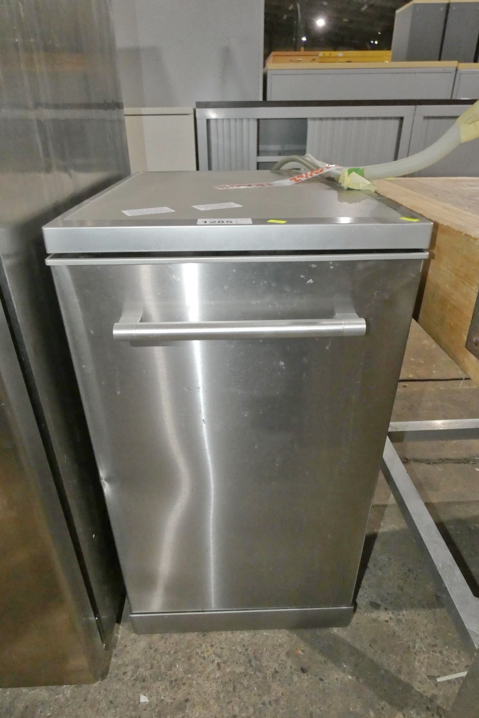 A slimline 45cm dishwasher by Kenwood type KDW45X20 trade