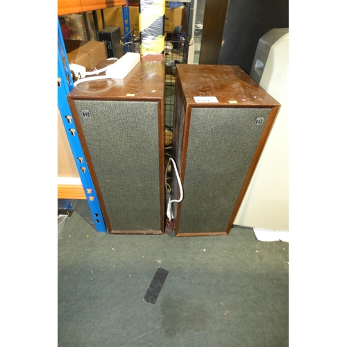 2321 - A pair of vintage Dynotron loud speakers type LS201