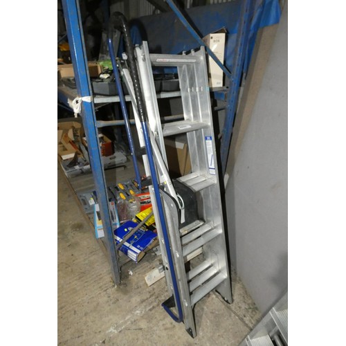 2092 - 1 x aluminium loft ladder