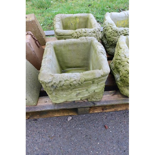 2524 - 2 x square brick and ivy effect concrete planters