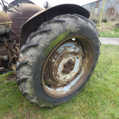 144 - Fordson Major, starts, runs and drives, please note it requires a bump starting, No V5 or registrati... 