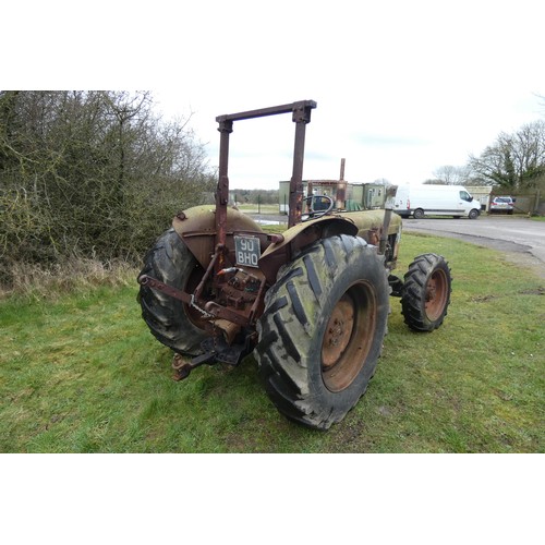 143 - Fordson Super Major Roadless, starts, runs and drives, please note it requires a bump starting,  Reg... 