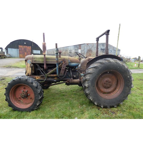 143 - Fordson Super Major Roadless, starts, runs and drives, please note it requires a bump starting,  Reg... 