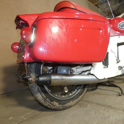 204 - Ariel Leader 250cc twin 2 stroke motorcycle in Red, Reg 944 TYD,  1st reg 12/06/1963, Engine no T323... 