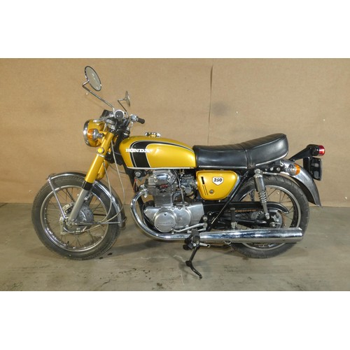 209 - Honda 250 twin Motorcycle in Gold, Reg HMT 46K, 08/09/1971, Vin 4010789, MoT exempt, Mileage 11, 363... 