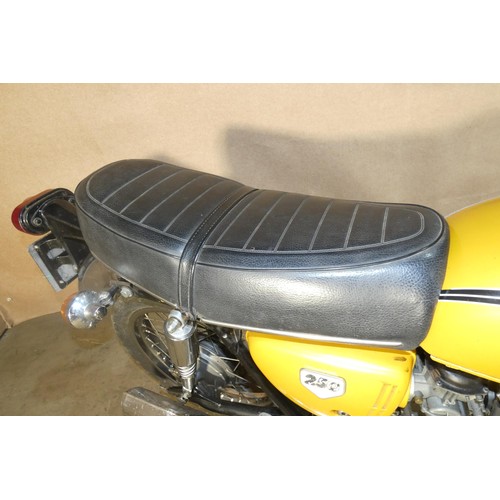 209 - Honda 250 twin Motorcycle in Gold, Reg HMT 46K, 08/09/1971, Vin 4010789, MoT exempt, Mileage 11, 363... 