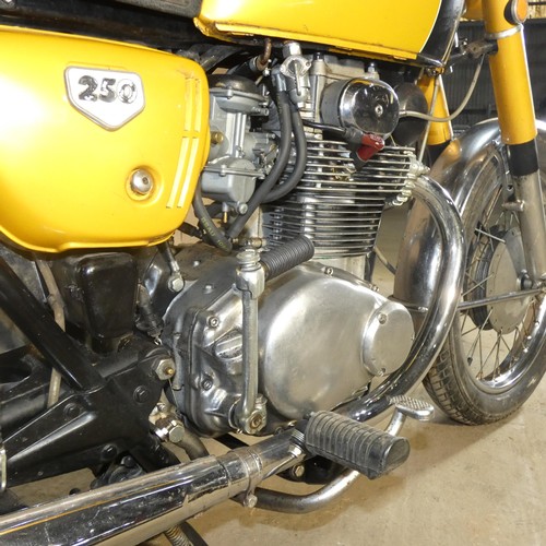 209 - Honda 250 twin Motorcycle in Gold, Reg HMT 46K, 08/09/1971, Vin 4010789, MoT exempt, Mileage 11, 363... 