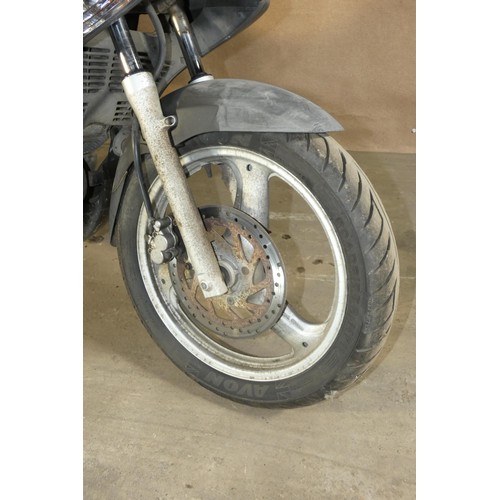 215 - Honda Varadero XL 125 V-9 motorcycle , black, Reg LO10 XLX, 31/07/2010, MoT to 17/08/2024, Mileage 3... 