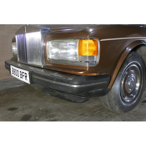 154 - Rolls Royce Silver Spirit Mk 1, “B” 4 dr saloon, Bronze (Nutmeg Brown).   Registration Number B800 B... 