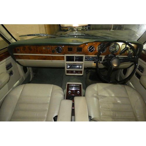 157 - Rolls Royce Silver Spirit 4 dr saloon, green metallic, Reg D29 GYN, 1st reg 02/02/1987, Automatic pe... 