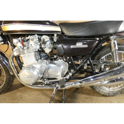 208 - Kawasaki Z900 A4  Motorcycle, Reg OKH 454P, 1st reg 16/07/1976 . Starts and runs. Colour Brown, MoT ... 