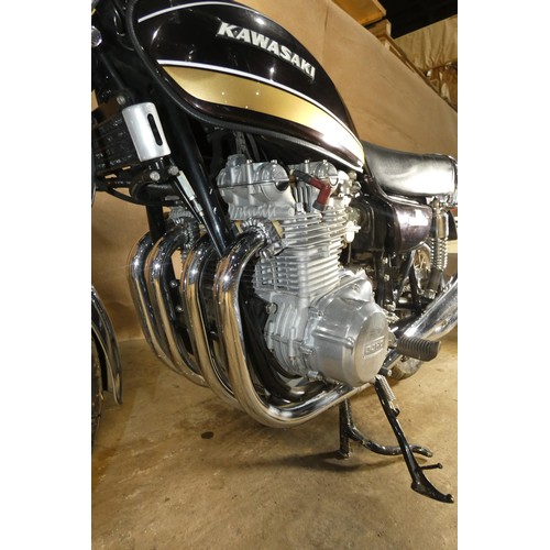 208 - Kawasaki Z900 A4  Motorcycle, Reg OKH 454P, 1st reg 16/07/1976 . Starts and runs. Colour Brown, MoT ... 