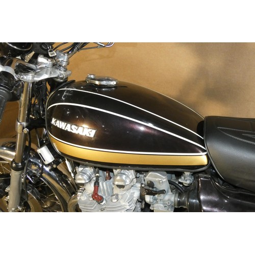 208 - Kawasaki Z900 A4  Motorcycle, Reg OKH 454P, 1st reg 16/07/1976 . Starts and runs. Colour Brown, MoT ... 