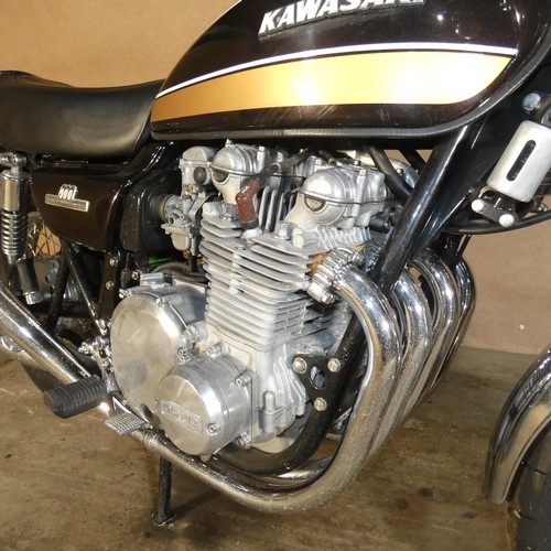 208 - Kawasaki Z900 A4  Motorcycle, Reg OKH 454P, 1st reg 16/07/1976 . Starts and runs. Colour Brown, MoT ... 