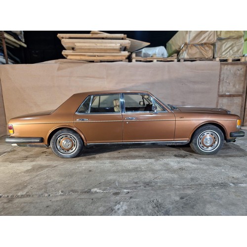 154 - Rolls Royce Silver Spirit Mk 1, “B” 4 dr saloon, Bronze (Nutmeg Brown).   Registration Number B800 B... 