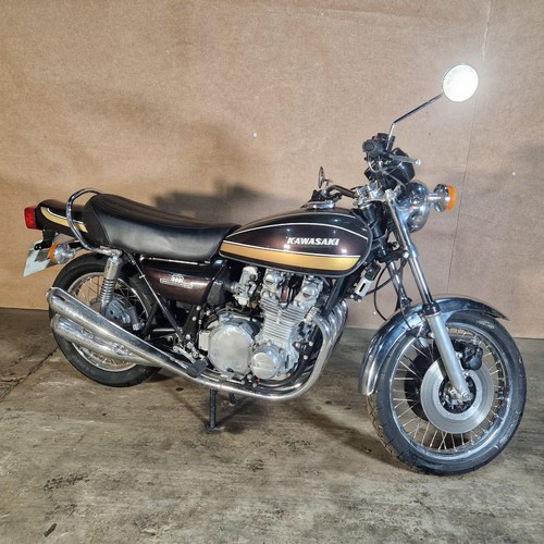 208 - Kawasaki Z900 A4  Motorcycle, Reg OKH 454P, 1st reg 16/07/1976 . Starts and runs. Colour Brown, MoT ... 