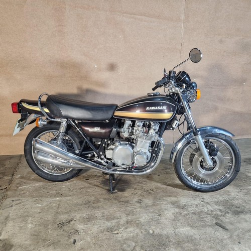 208 - Kawasaki Z900 A4  Motorcycle, Reg OKH 454P, 1st reg 16/07/1976 . Starts and runs. Colour Brown, MoT ... 