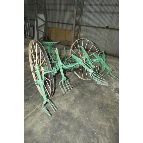 86 - A vintage horse drawn hay kicker believed to be made by Massey Harris